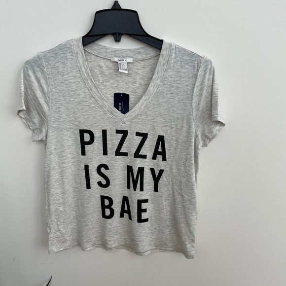 BNWT forever 21 tee top “pizza is bae” - Picture 1 of 4